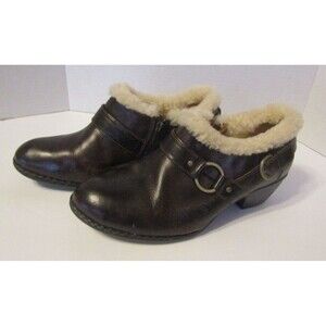 SOLD. DO NOT BUY. Born Brown Ankle Boots with Cream Lining